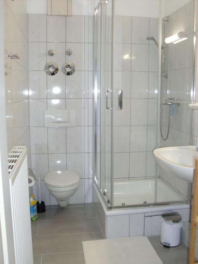 Schoenes 2-Zi. App. 55 Qm - Voll Moebliert - Citynah Elmshorn Exterior photo